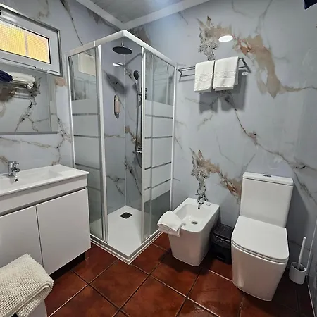 Paradise House フルナス